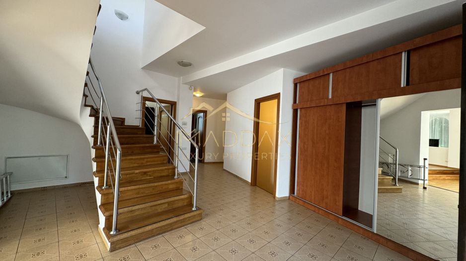 Vila Individuala 7 camere*Piscina*Teren 1000 mp / 8 parcari// Erou Iancu Nicolae - Poză 10