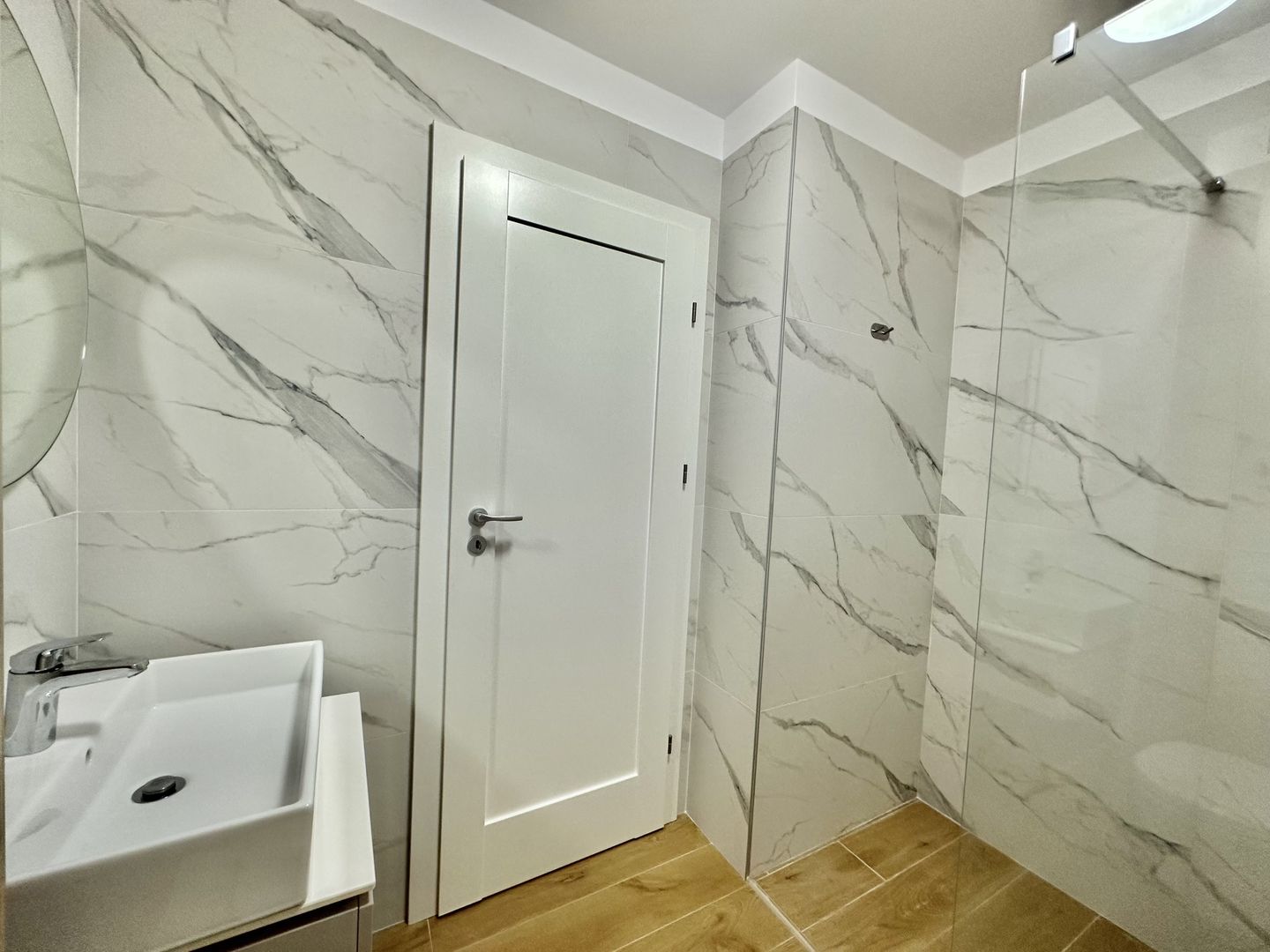 Apartament cu 3 camere decomandat de inchiriat, Urban Plaza - Poză 15