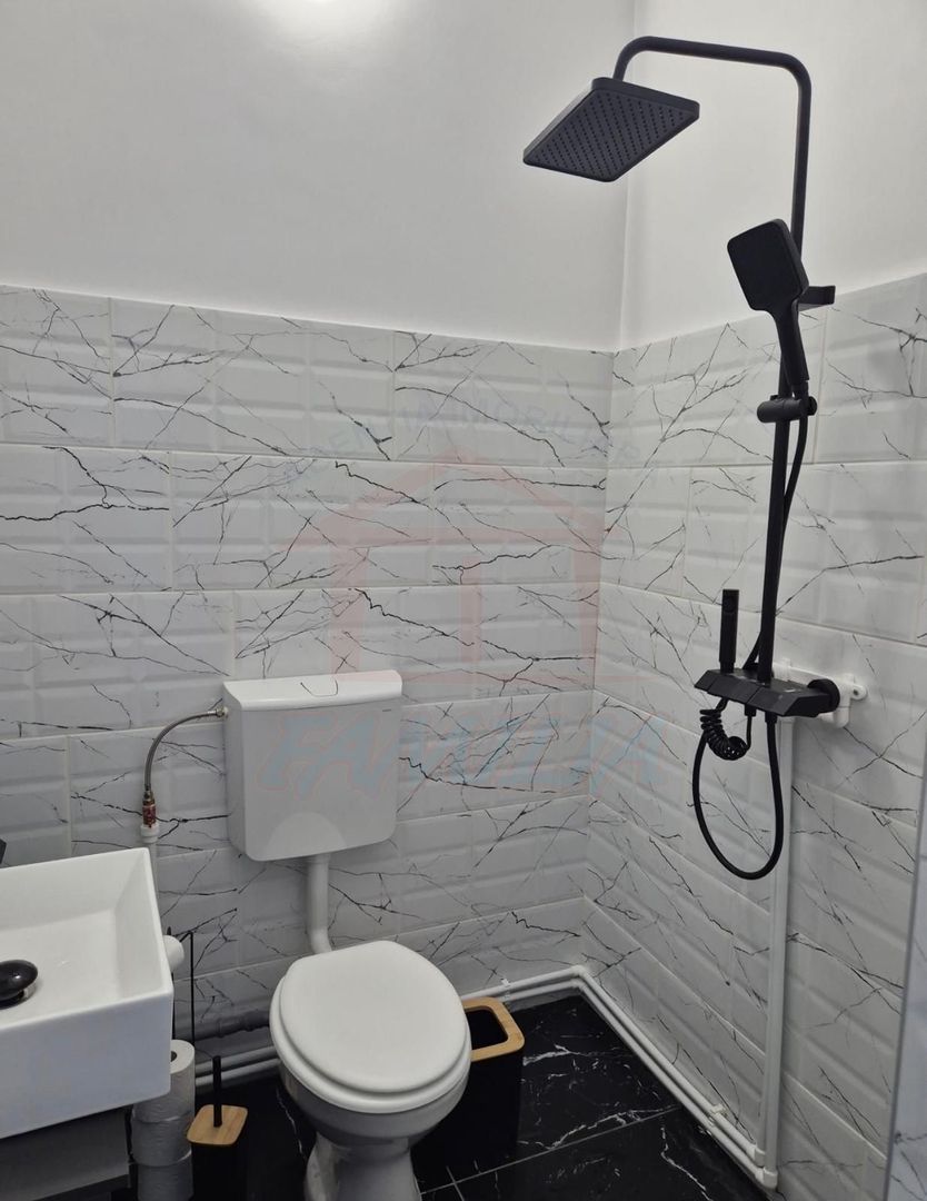 50ooo euro apartament modern. liber cu 2 camere la curte 42, 5 mp - Poză 3