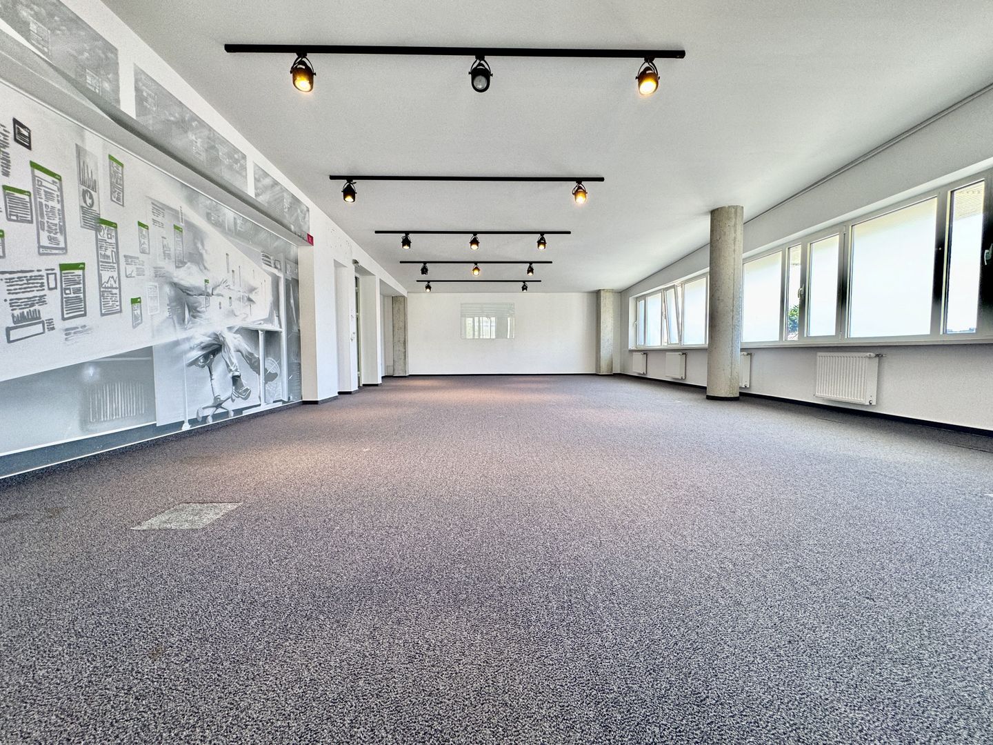 Clădire de birouri în zona Centrală - Poză 36