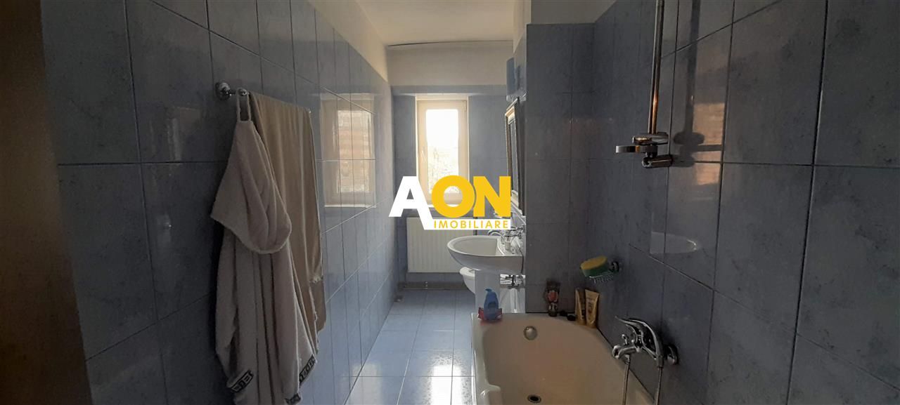 Apartament 3 camere cu scara interioara zona ultracentrala - Poză 13