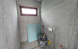 Casa semifinisata, 4 camere, 393 mp teren,  Barabant - Poză 7