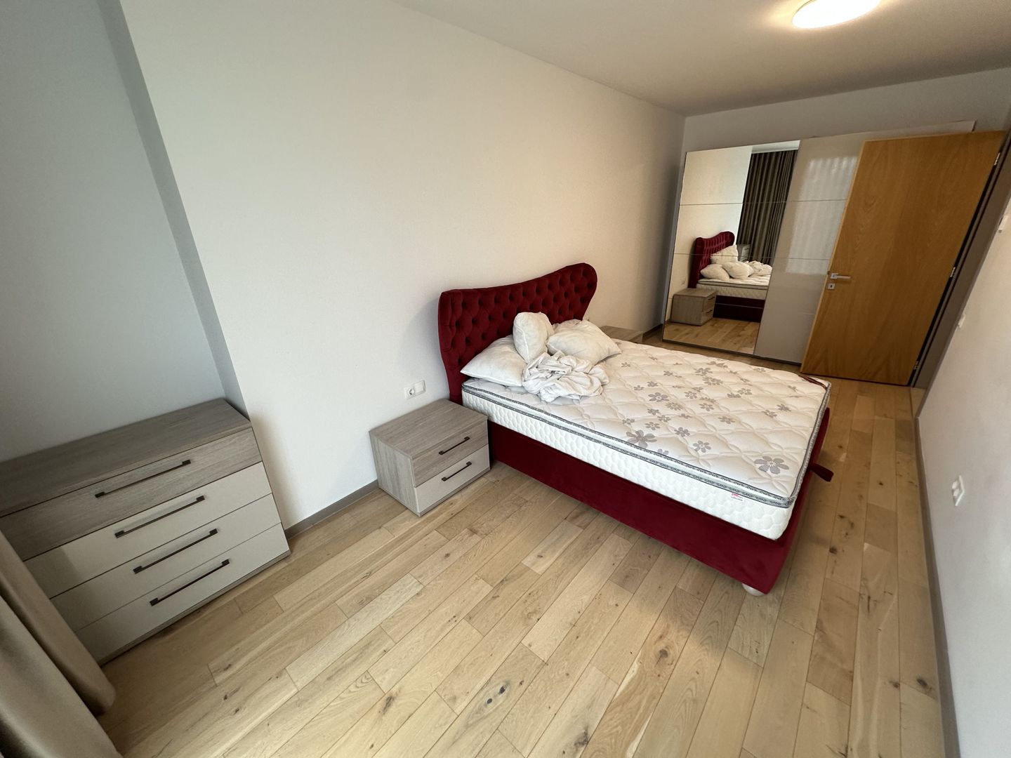 Apartament bloc nou 4 camere - parcare subterana - Poză 6
