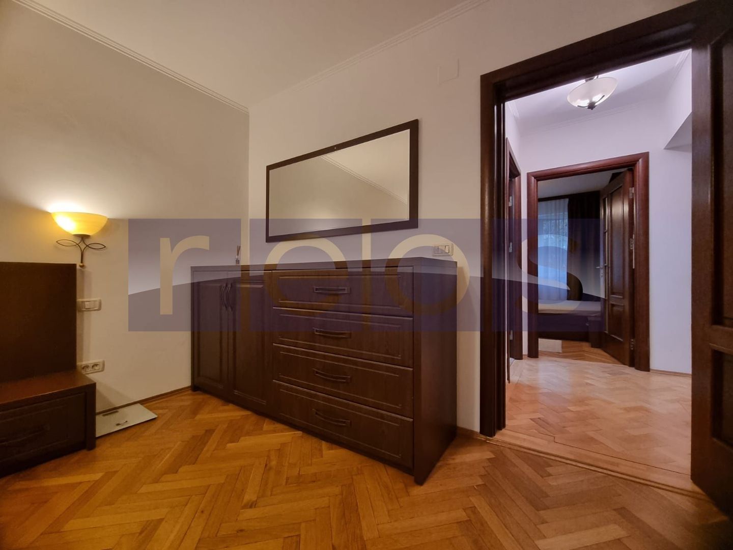 VANZARE 3 CAMEE TINERETULUI -SEMIDECOMANDAT - Poză 6