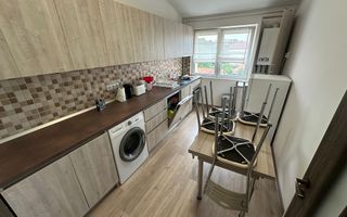 Apartament de 3 camere, 75mp, parcare, Zona Dacia - Poză 2