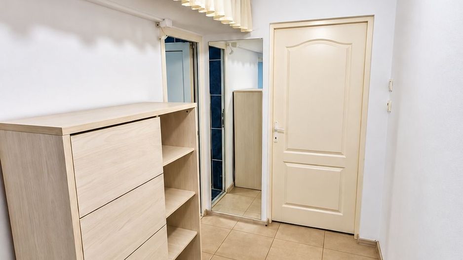 Spitalul Județean | 2 Camere | Centrală Proprie | Etaj Intermediar - Poză 2