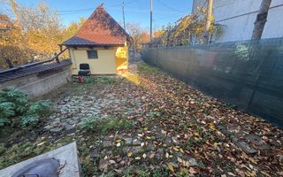 2 corpuri de Casă renovate + teren 125 mp Campina - Poză 30