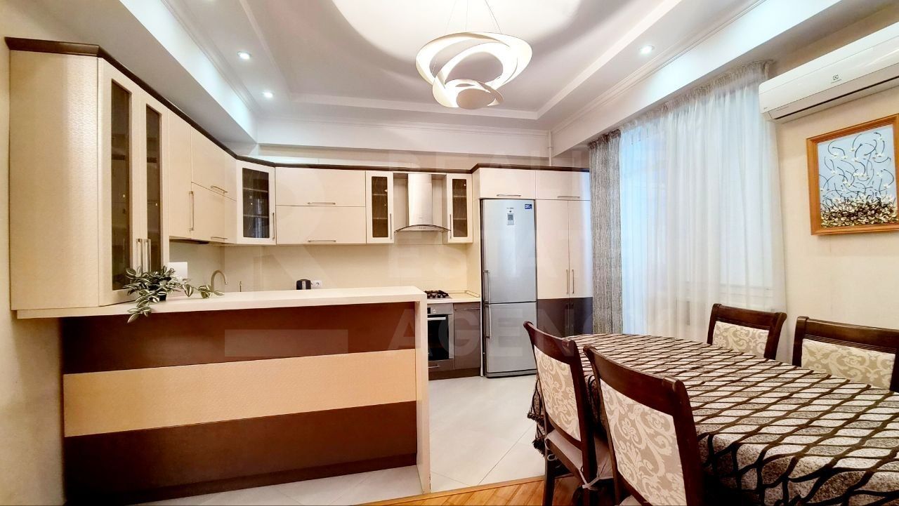 Chirei apartament 3 camere 83 mp, bd. Decebal, Botanica - Poză 3