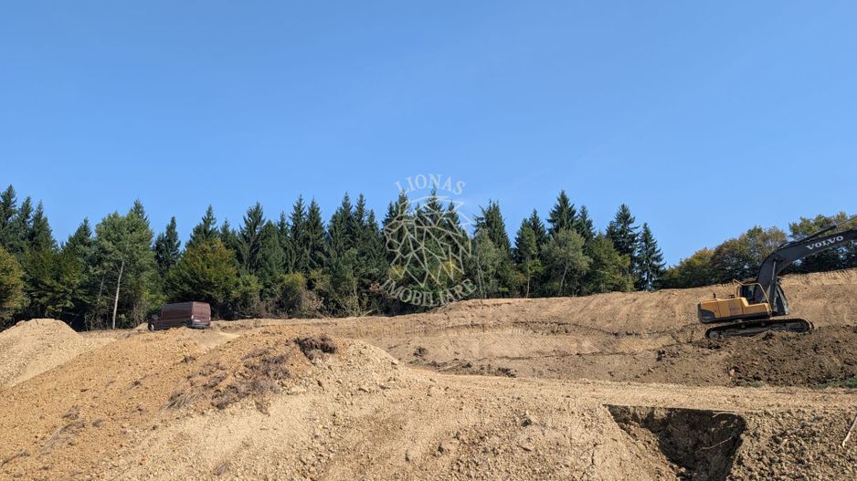 Teren 5930 mp- 1,4 km centru- investitie, cabana in natura - Poză 1