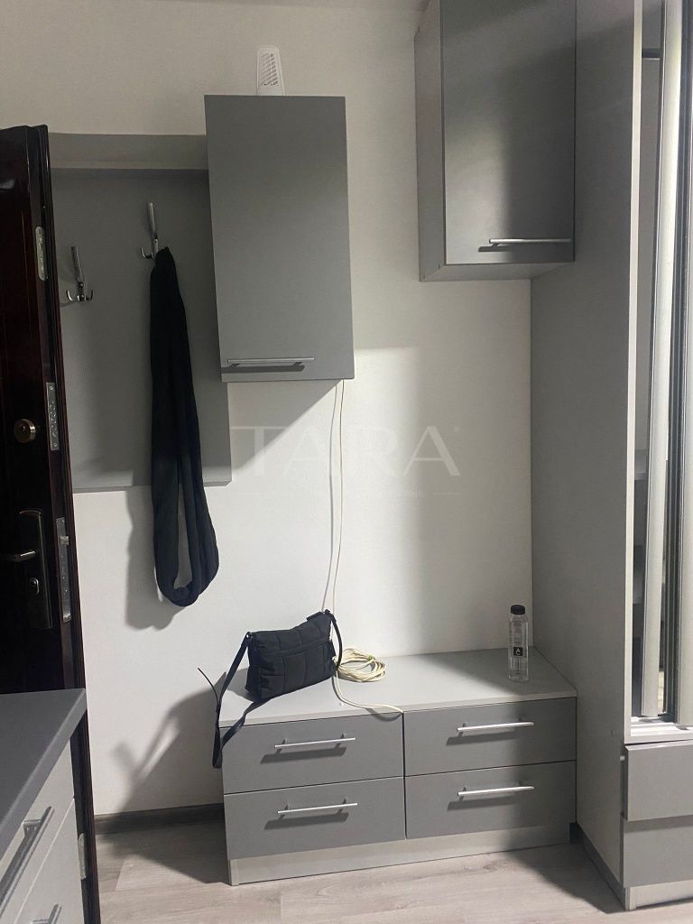 Garsoniera in zona accesibila, ideala inchiriere. - Poză 6