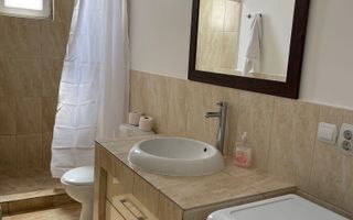 Apartament central! Mobilat și utilat! - Poză 3