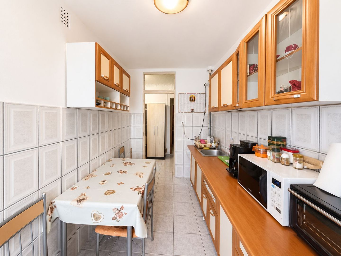 Apartament 3 camere decomandat, zona Alfa, etaj 1, două băi - Poză 6