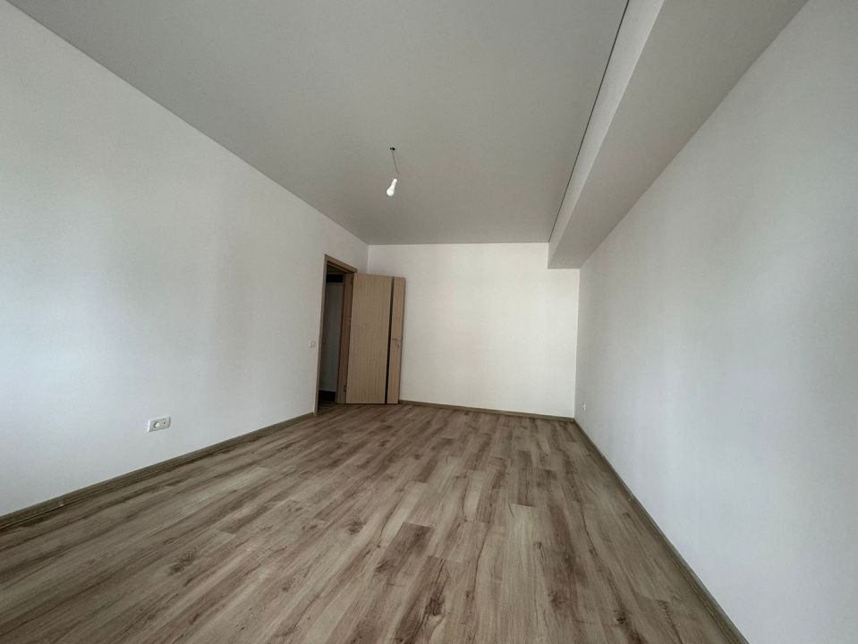 Apartament 2 camere decomandat finalizat, acte, TVA inclus - Poză 3