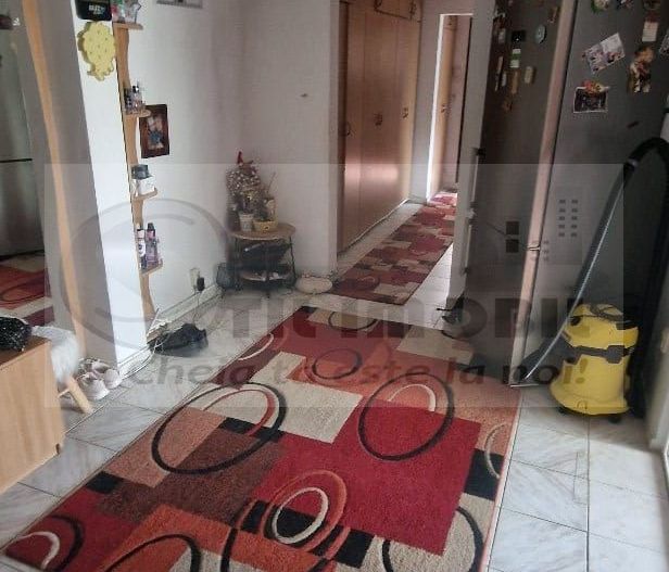 Canta, 3 camere, 71.77 mp, etaj 3/4, două băi, 129.000 € - Poză 6