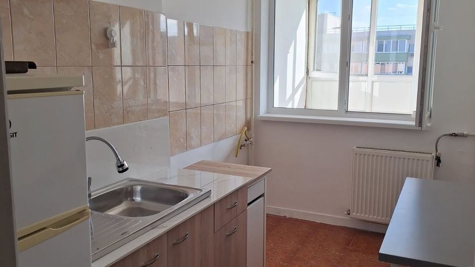 De inchiriat apartament 2 camere in zona Lizeanu - Poză 5