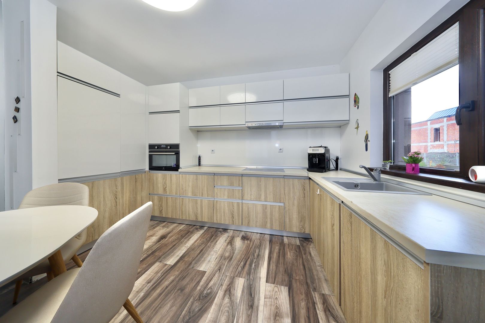 Casă individuală cu 4 camere de vânzare în Cristian, Brasov - Poză 9