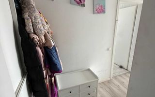 Apartament modern cu terasă generoasă și parcare subterană. - Poză 5