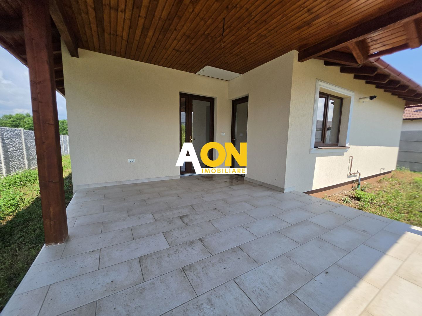Super Oferta! Casa Individuala 4 Camere, 2 Bai, 700mp Teren - Poză 1
