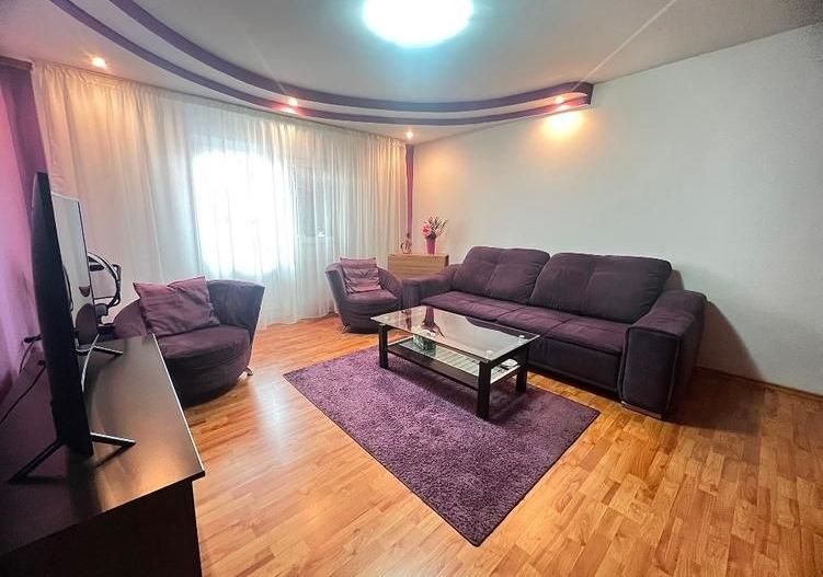 De vanzare apartament 4 camere 96 mp, Zona 13 Septembrie - Poză 1