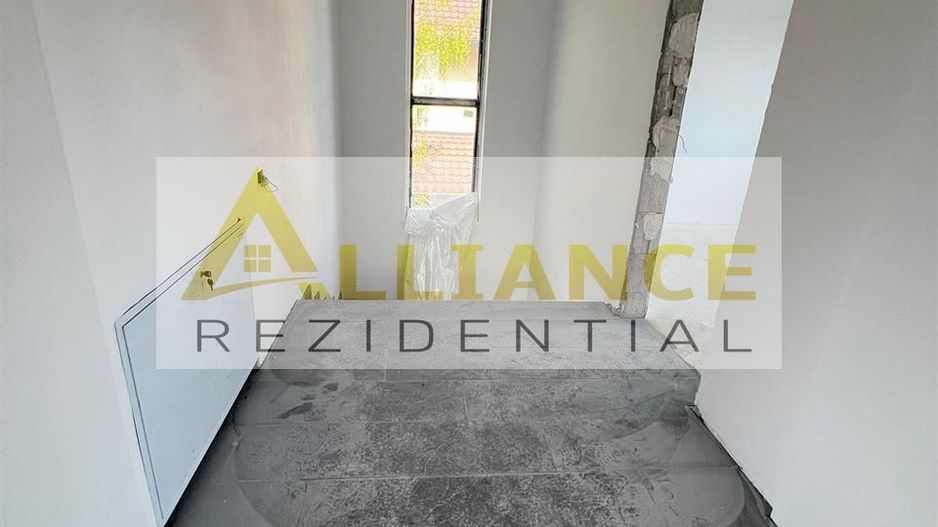 Vila Individuala - 5 camere-3 bai-Strada Miorita-500 M  de STV - Poză 21