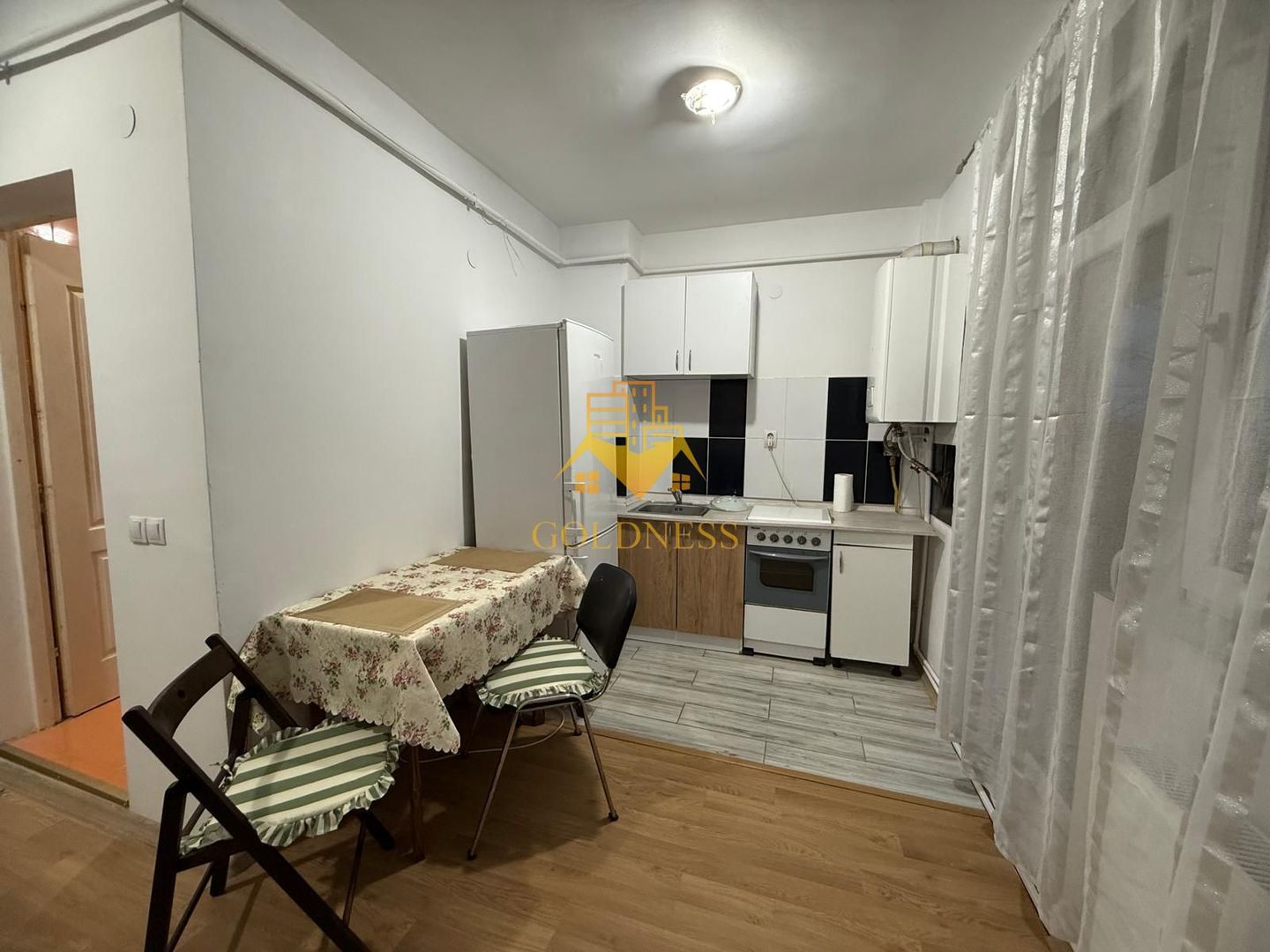 2 camere open space, Parcare, Zona Borhanci, Profi, Istvan Bocksai - Poză 3