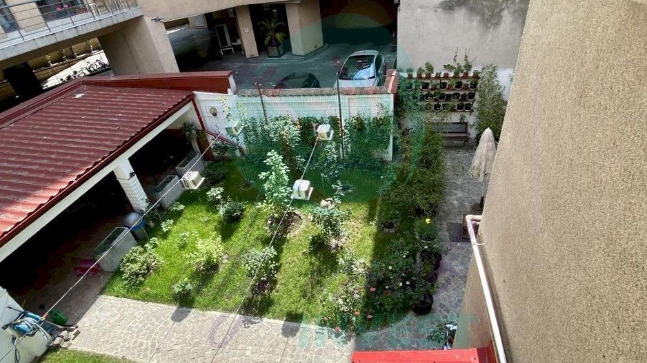 Casa cocheta cu gradina - Poză 7