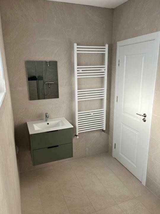 Tărlungeni, zona Izvor, casă de vănzare - Poză 14