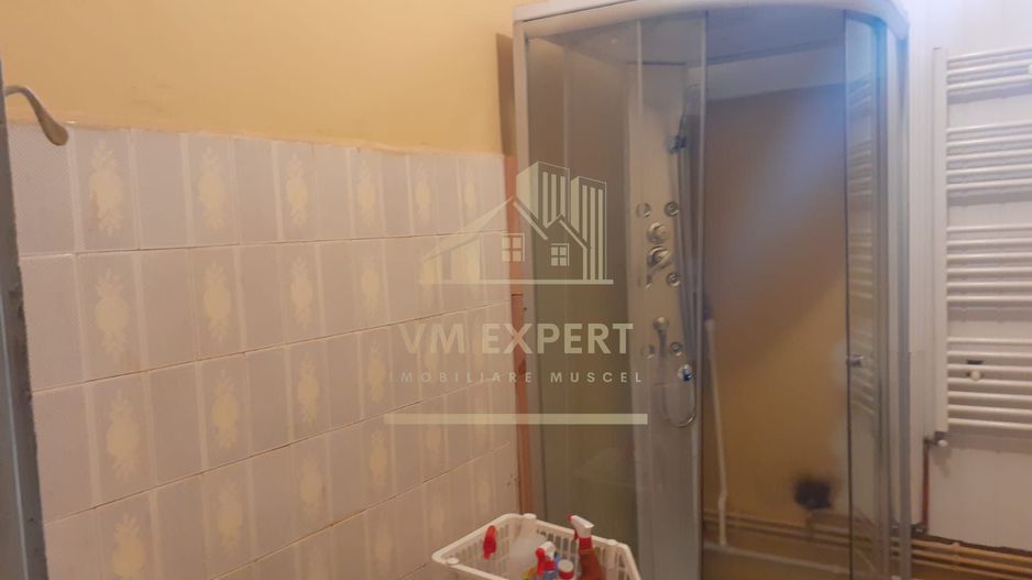 VILA 5 CAMERE, TEREN 700 MP, CAMPULUNG - Poză 5