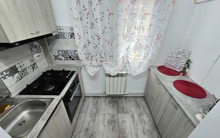 Apartament 2 Camere Decomandat Complet Renovat - Poză 12