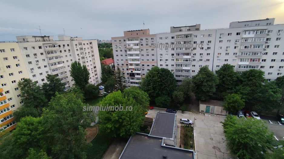 2 camere decomandat 56 mp an 1979 - Poză 11