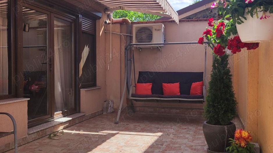 Ap 3 camere,curte, terasă vilă Dămăroaia - Poză 3