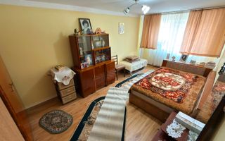 De vanzare casa tip duplex Piata Chiriac 222mp - Poză 1