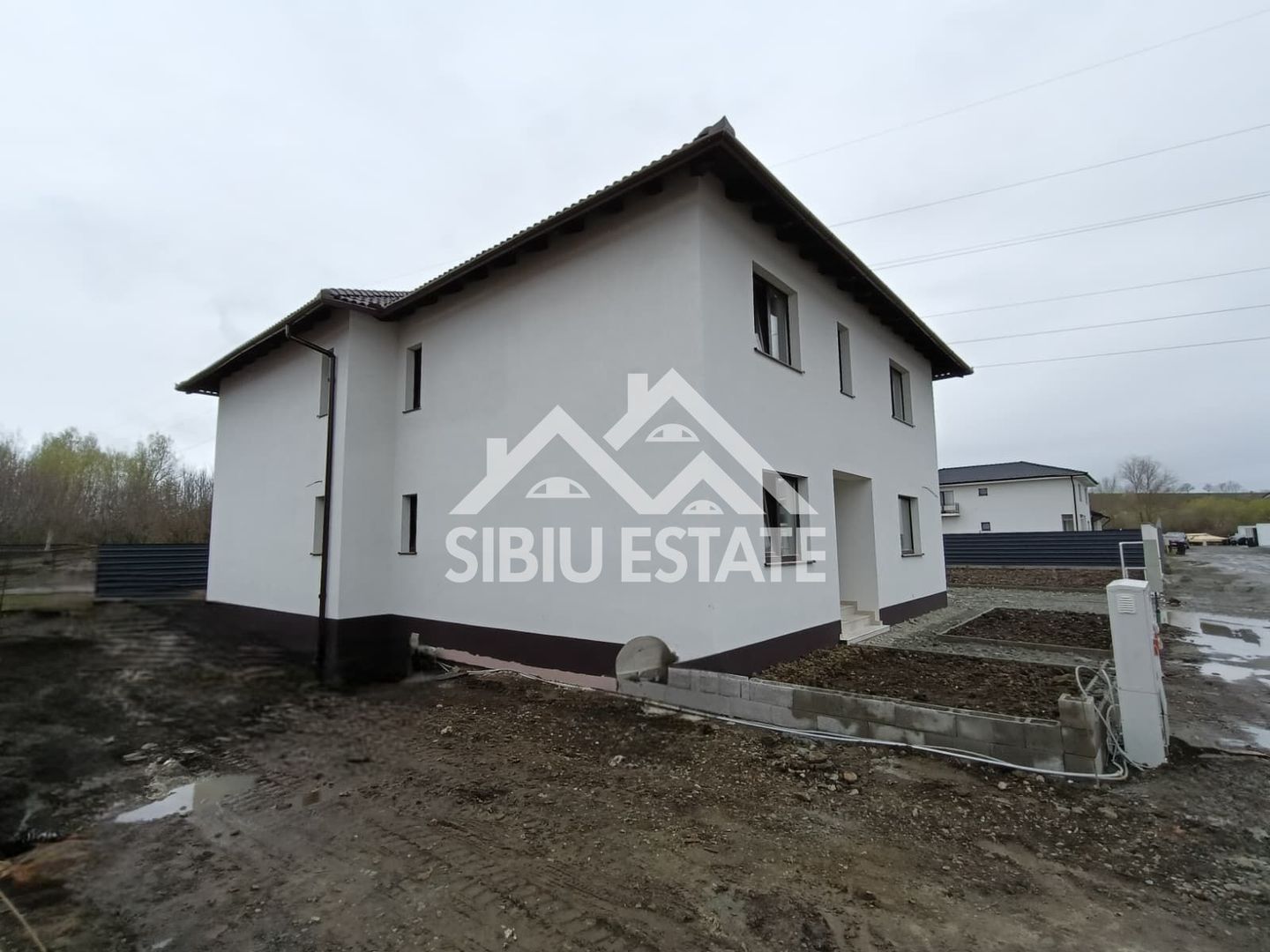 Casa tip duplex  5 camere, teren 400 mp, Selimbar acces usor - Poză 22