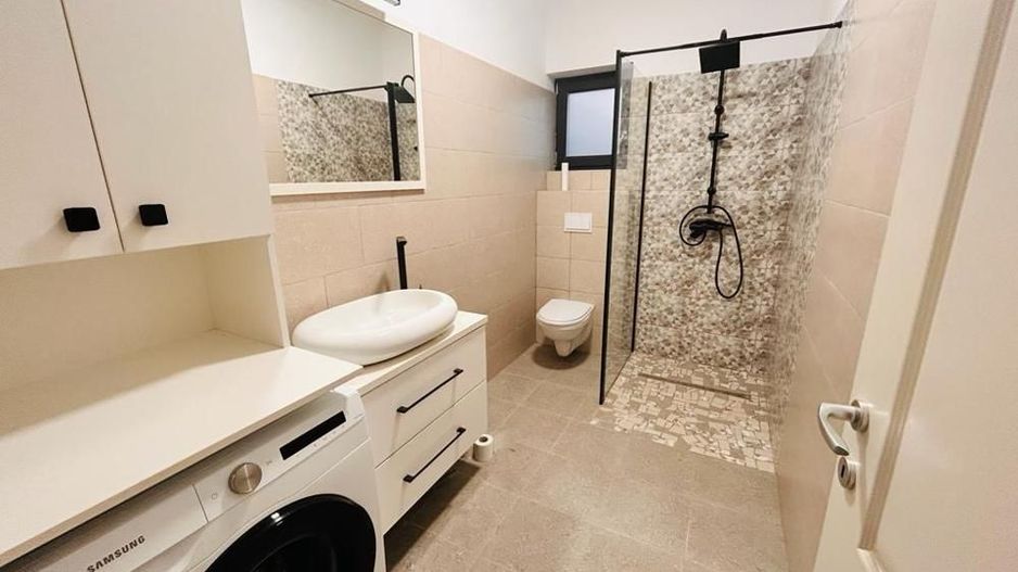 Case de vanzare visani complet mobilat utilat   4 camere - Poză 5