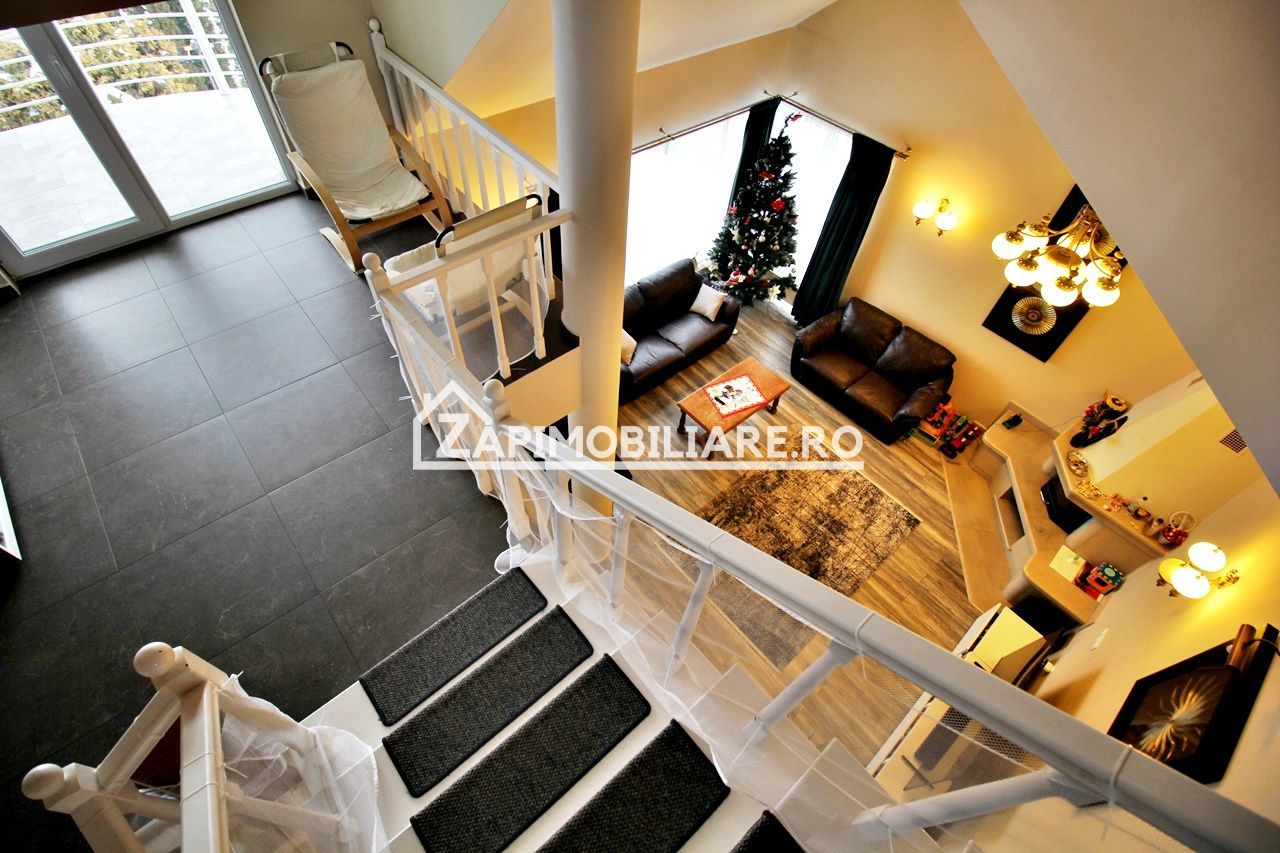 Casa D-P-E, 5 camere 200 mp,1.000 mp teren, garaj, semineu - Poză 13