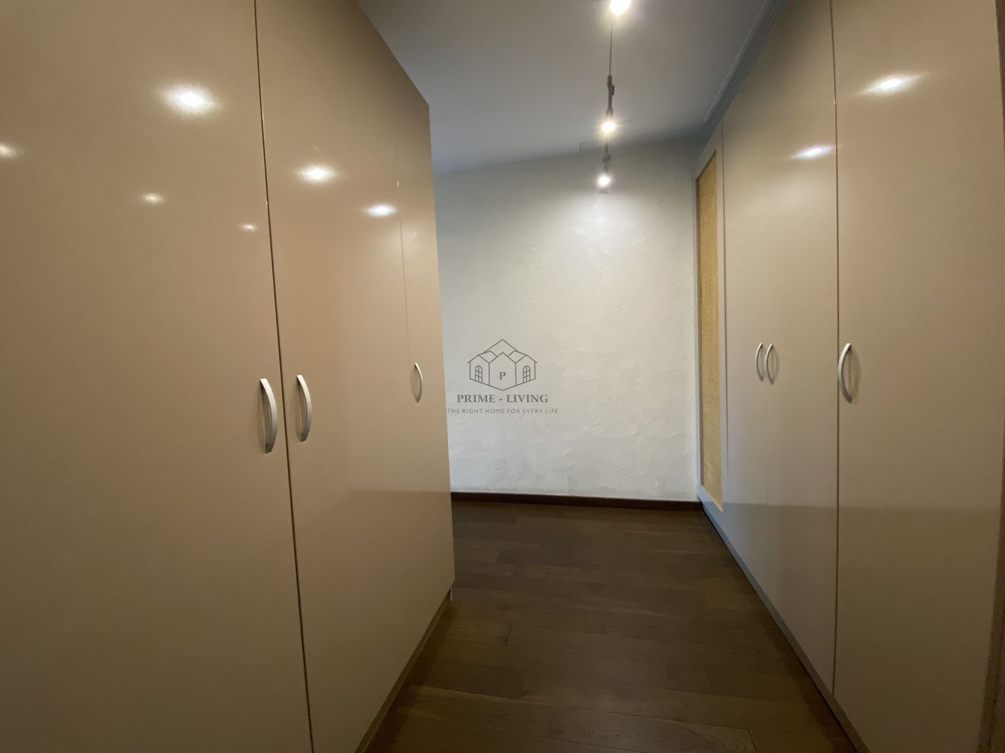 APARTAMENT SUPERB CU 4 DORMITOARE  LA  INCHIRIERE LANGA PARC HERASTRAU - Poză 9