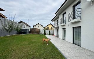 Casa superba , 5 camere si garaj ,zona linistita Sibiu - Poză 1