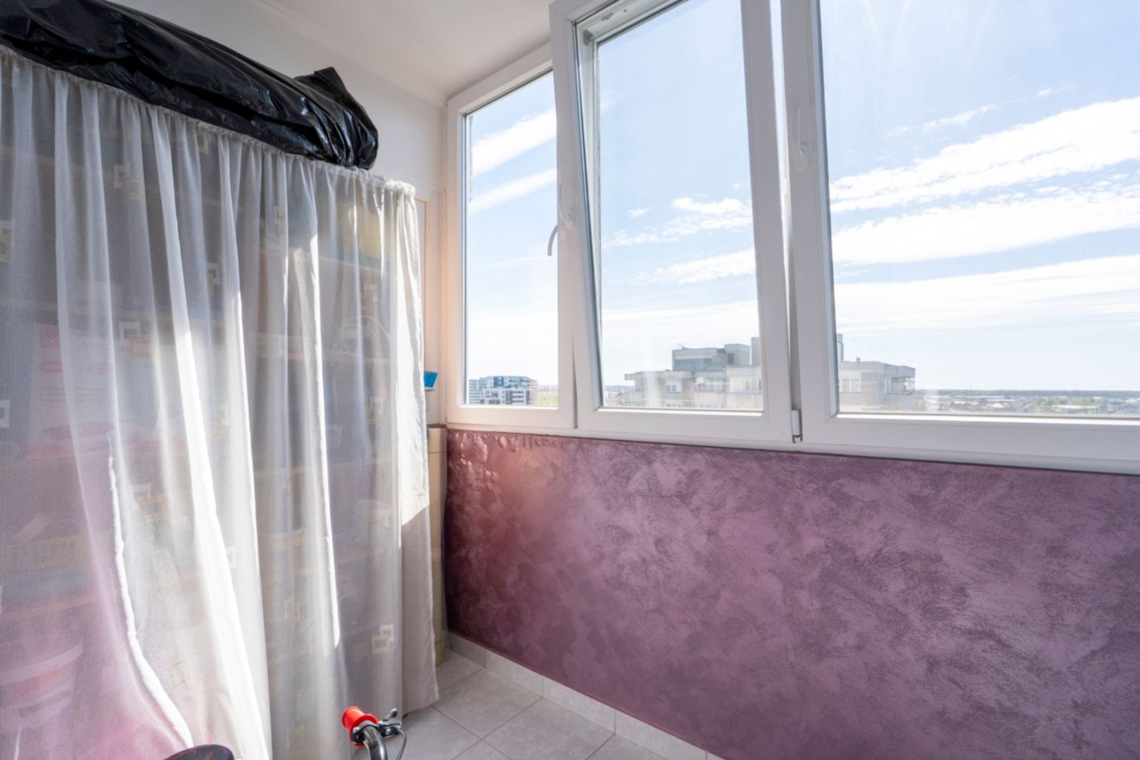 APARTAMENT 3 CAMERE, 2 BAI, NUFARUL, ETAJ INTERMEDIAR - Poză 2