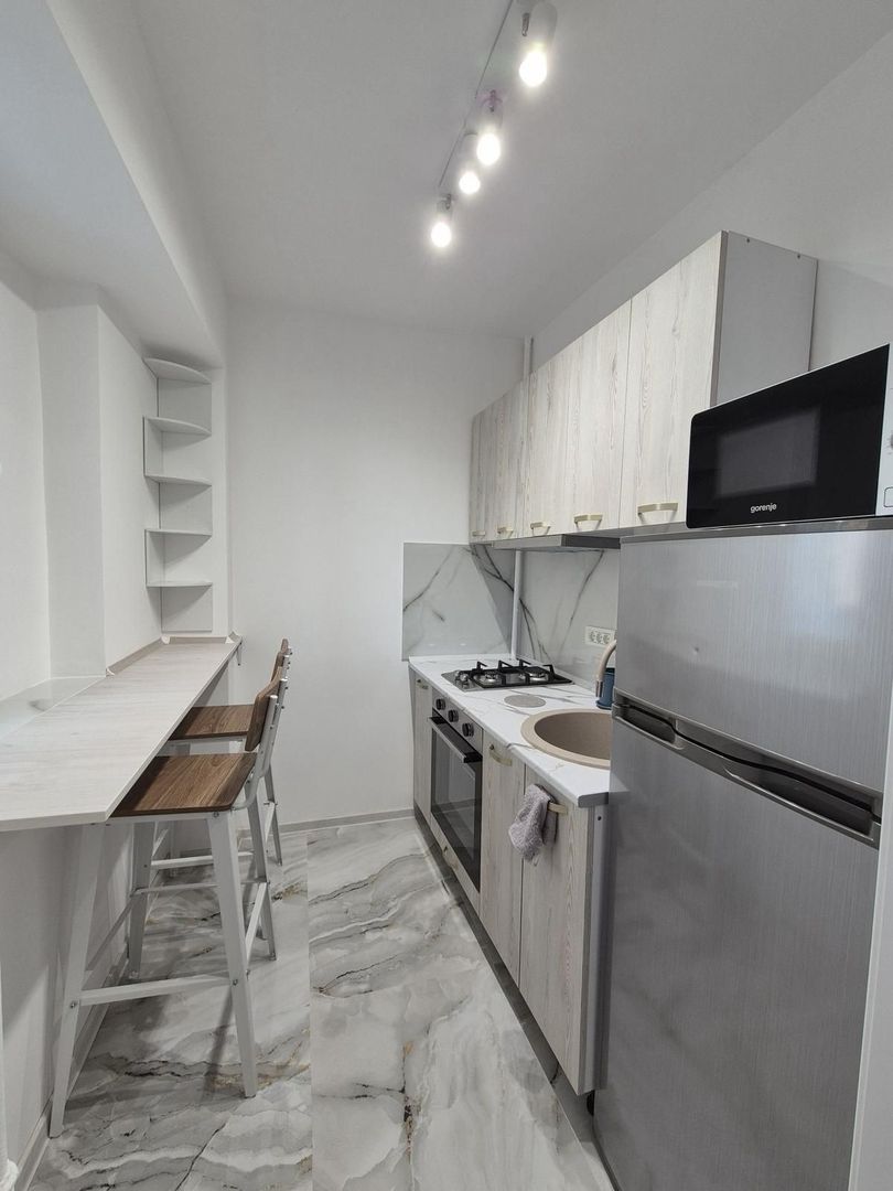 GASONIERA PANDURI, LOC DE PARCARE, MOBILAT/UTILAT,METROU 5 MINUTE - Poză 7