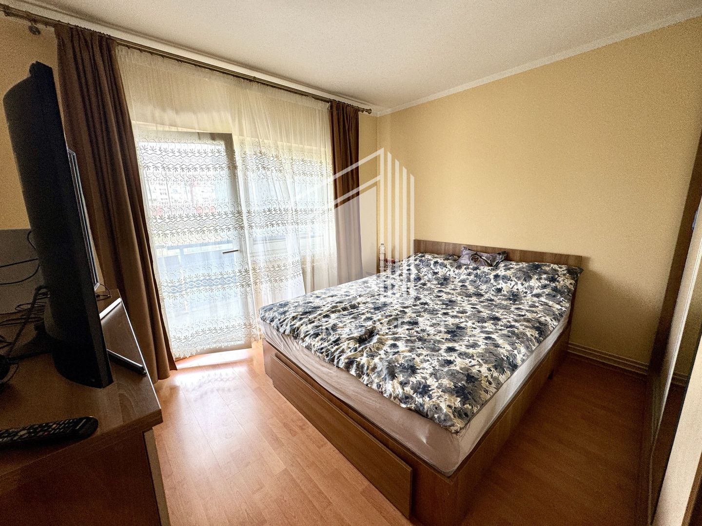 Apartament 3 camere decomandat de vanzare | Etajul 2 | Zona Micro 17 - Poză 1