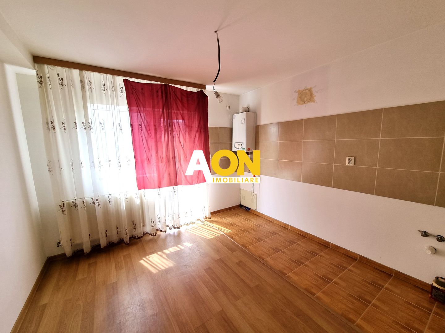 Apartament la vila 3 camere, garaj, Alba Micesti - Poză 2