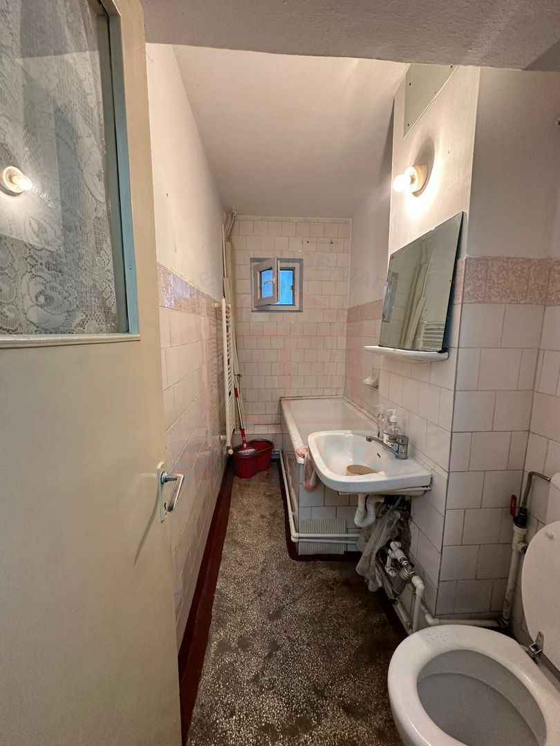 Vanzare Apartament cu 2 camere, zona Micro 13B, etaj 2, pret 63.000 E - Poză 8
