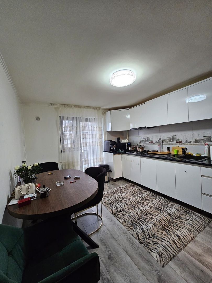 Casă / Vilă cu 5 camere de vânzare în Craiova - Poză 22