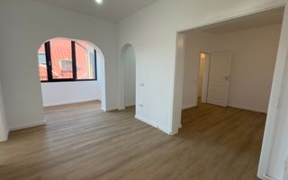 4 camere + birou | Biserica Casin | 110mp total | Renovat 2025 - Poză 3