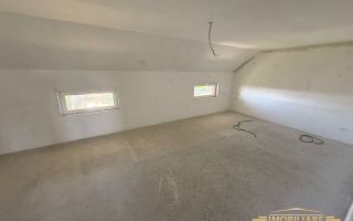 De vânzare casa P+M în Brehuiesti, pozitionata la strada principala - Poză 7