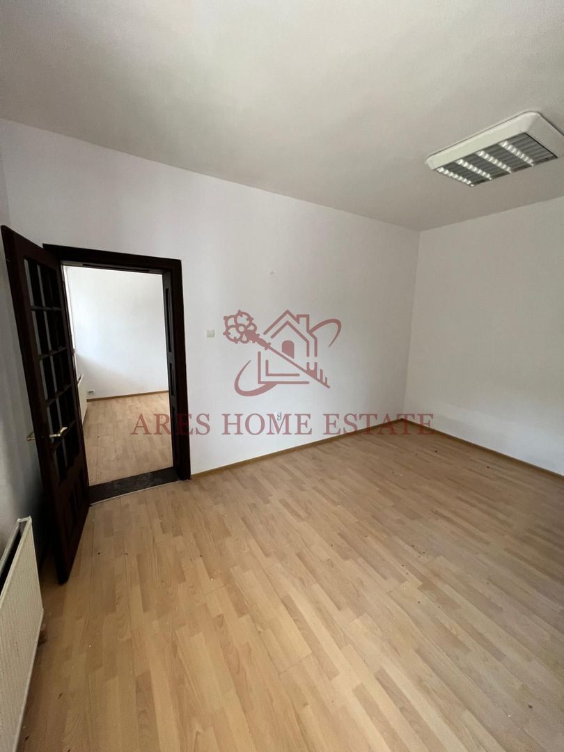 Casa individuala foarte spatioasa cu teren de 1850 mp | Sanandrei - Poză 3