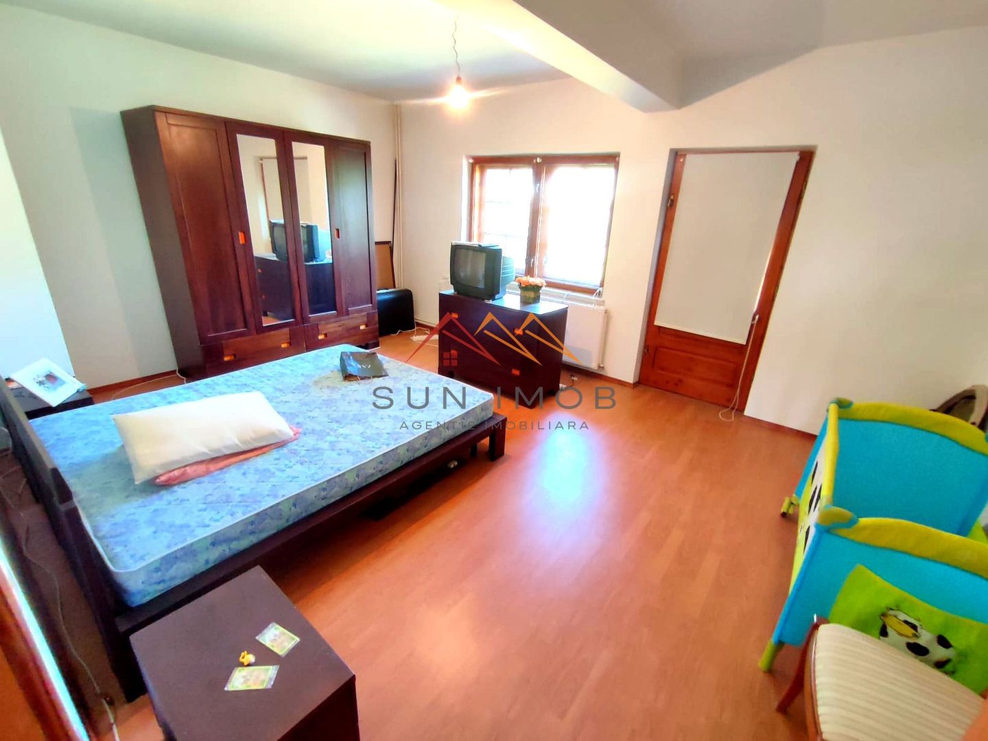 VILĂ DE VÂNZARE | CORNU DE JOS | 2.392 MP TEREN | PISCINĂ | 250.000 - Poză 9