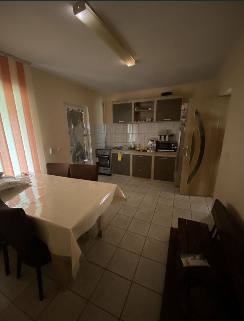 Casa de vanzare in zona Closca(liceul german) - Poză 4