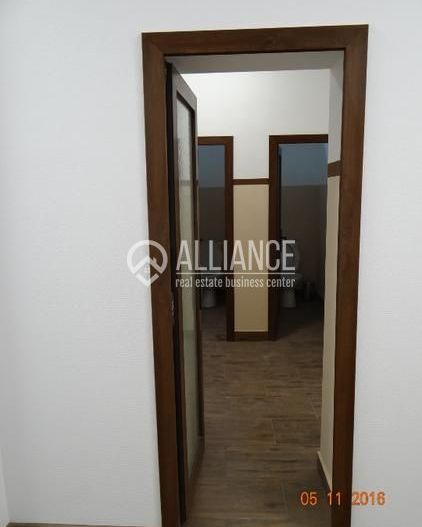 Spatii birouri si comerciale in cladire birouri ultracentral,langa magazin Tomis - Poză 8