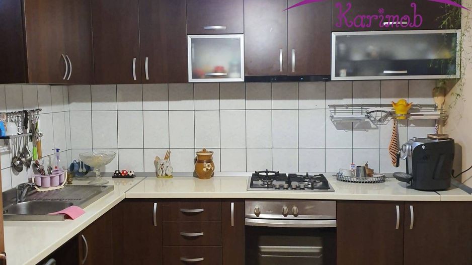 Casa si curte zona centrala - Poză 1